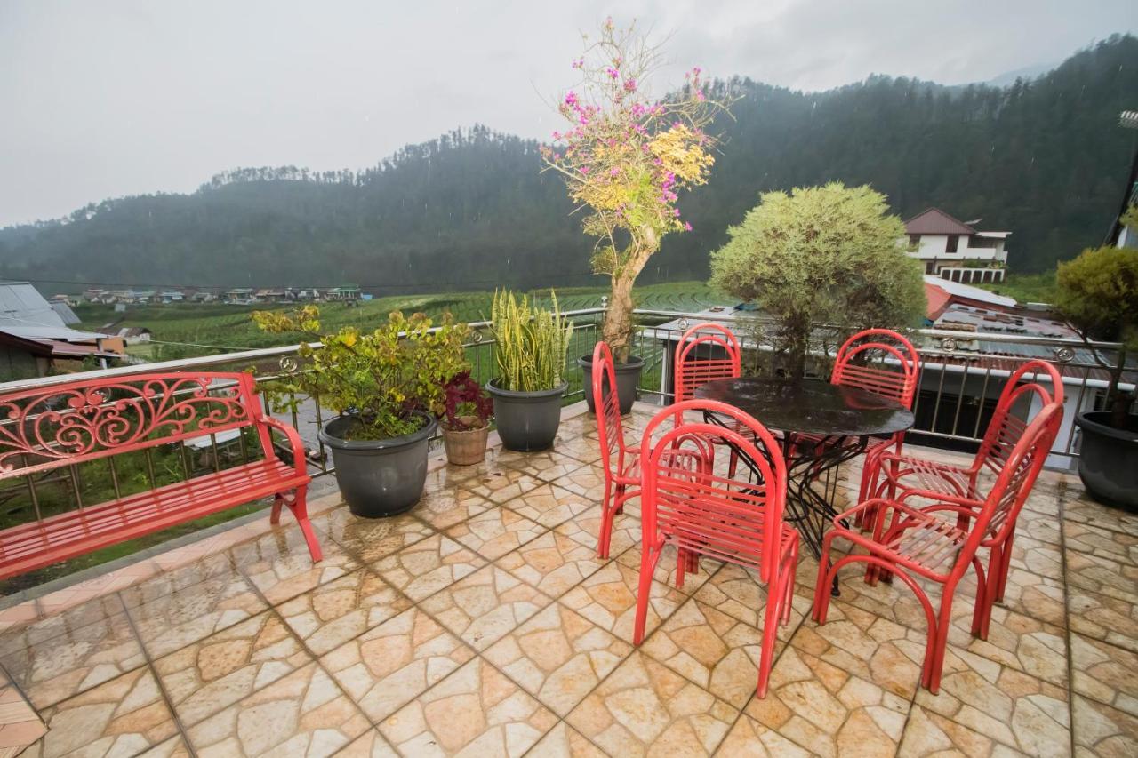 Villa Matahari Tawangmangu Powered By Cocotel Bagian luar foto